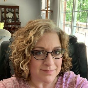 Meet your Posher, Gina